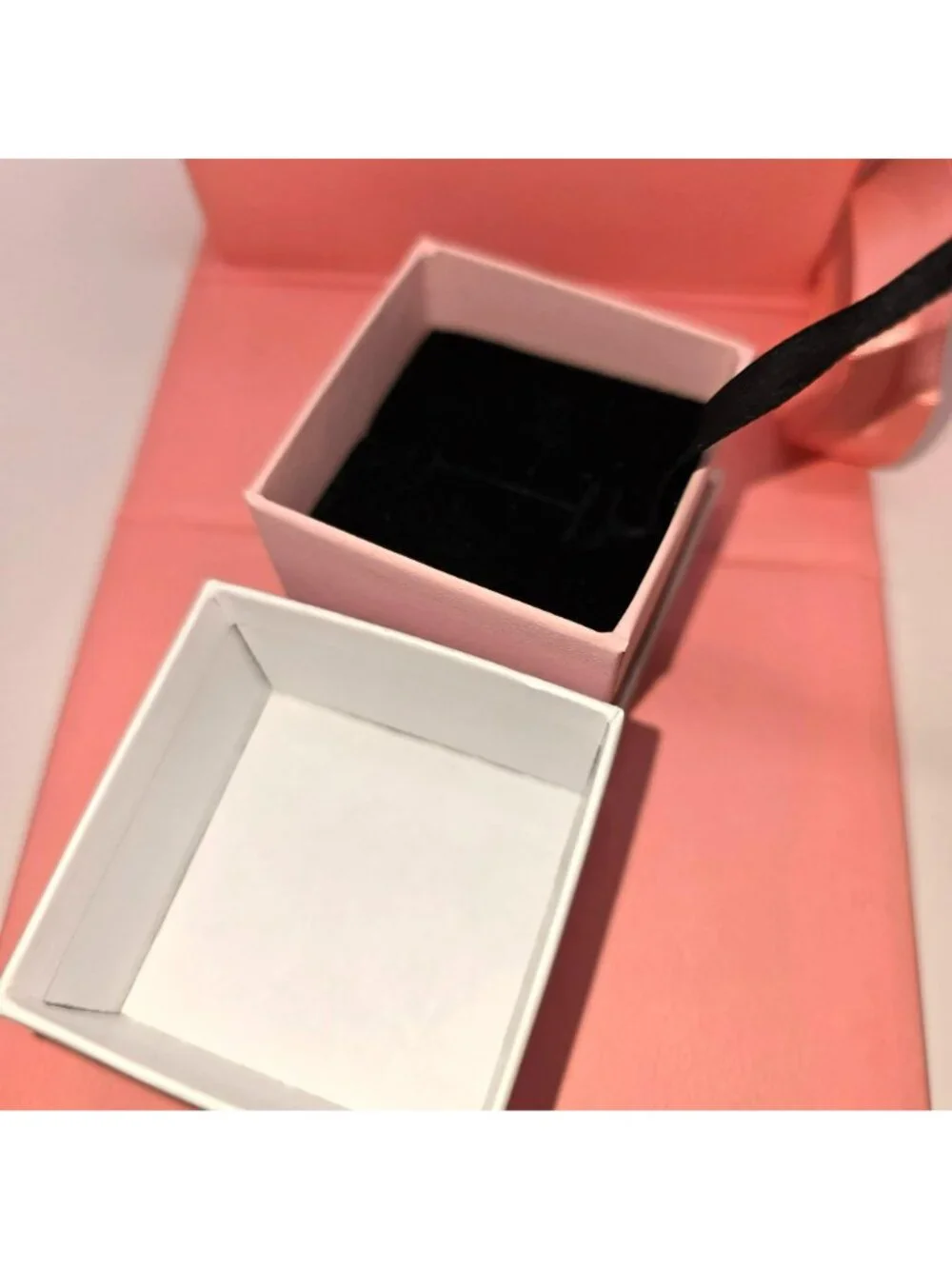 Pandora Jewelry Box Set - Peach & White Gift Boxes With Logos VR9013